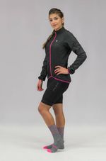 corta-vento-ciclismo-feminina-free-force-preto-rosa-ziper-inteiro-modelagem-comfort